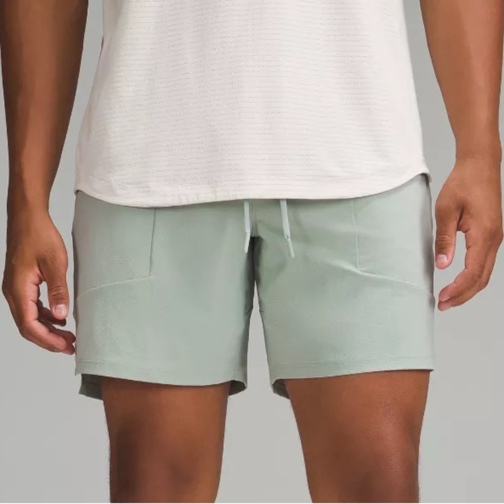Lululemon License to‎ Train Mint Green Linerless Workout Shorts M